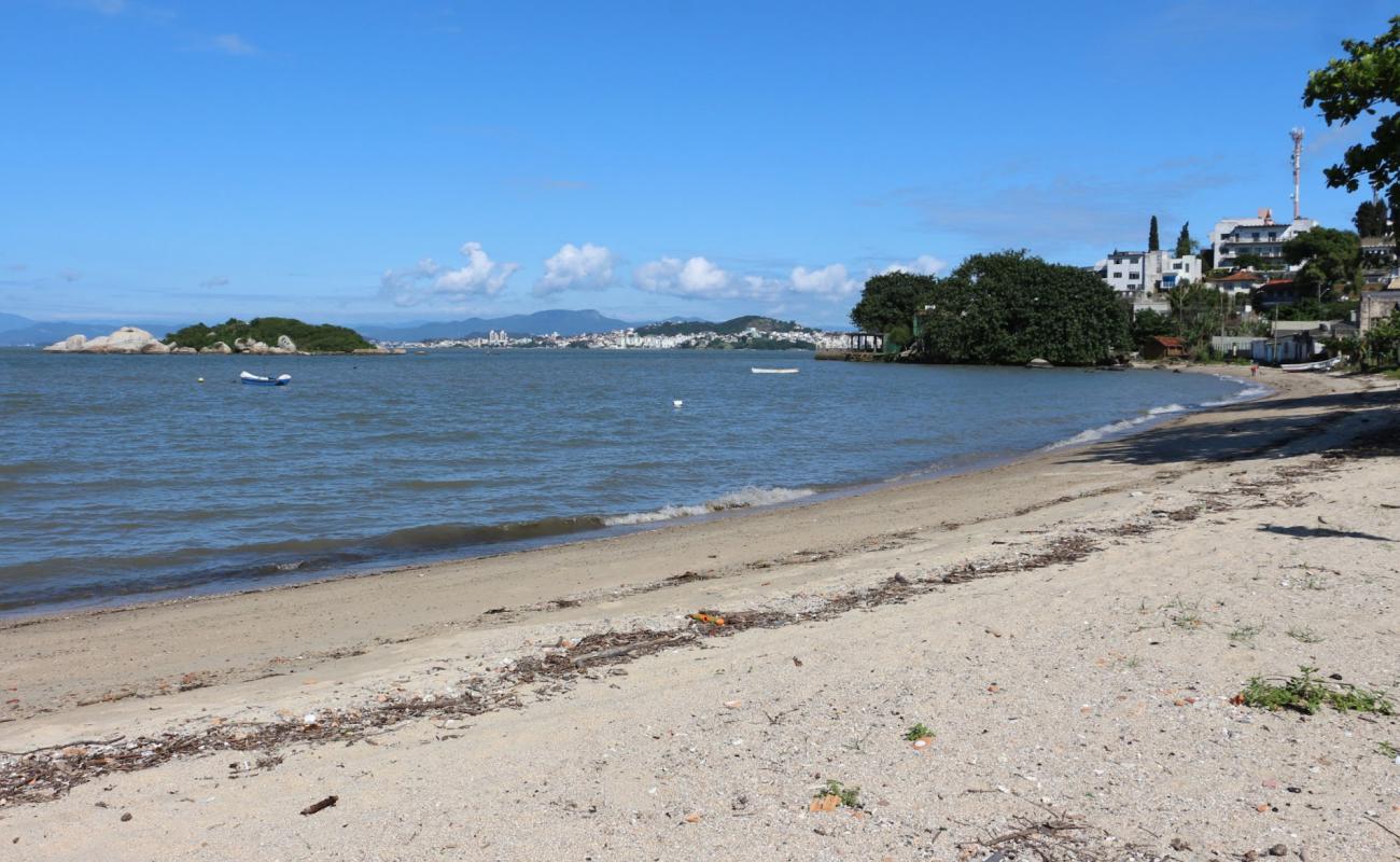 Фото Praia do Jose Mendes с светлый песок поверхностью