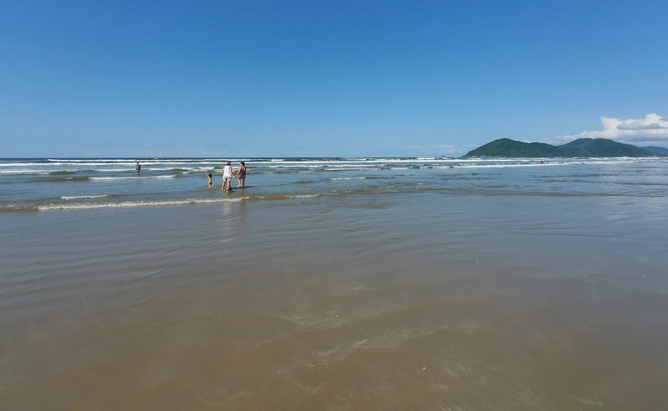 Фото Praia de Maitinga с золотистый песок поверхностью