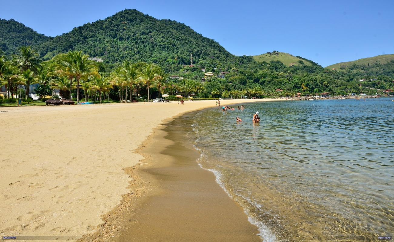 Фото Praia Portogalo с светлый песок поверхностью