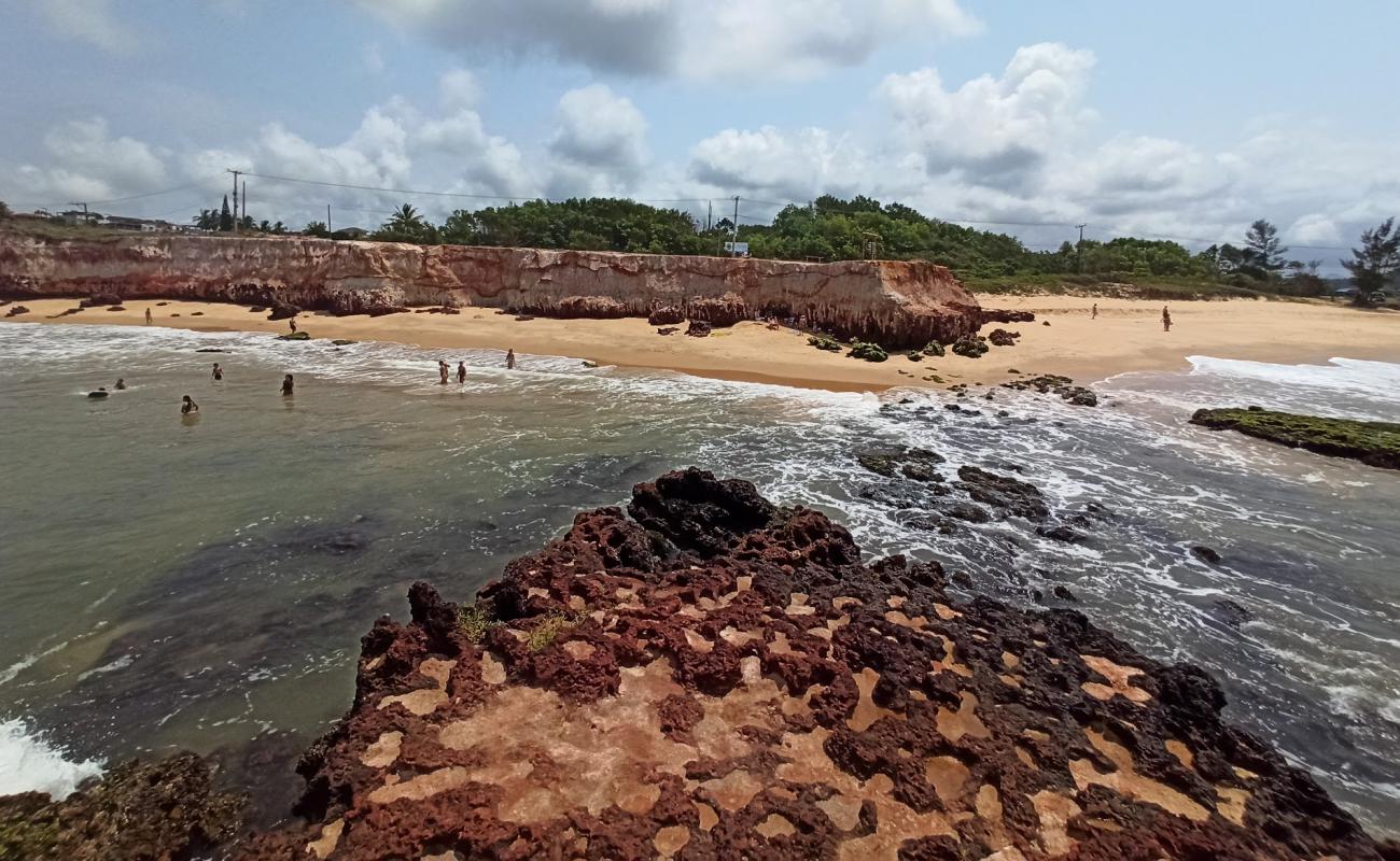 Фото Praia de Mae-Ba с светлый песок поверхностью