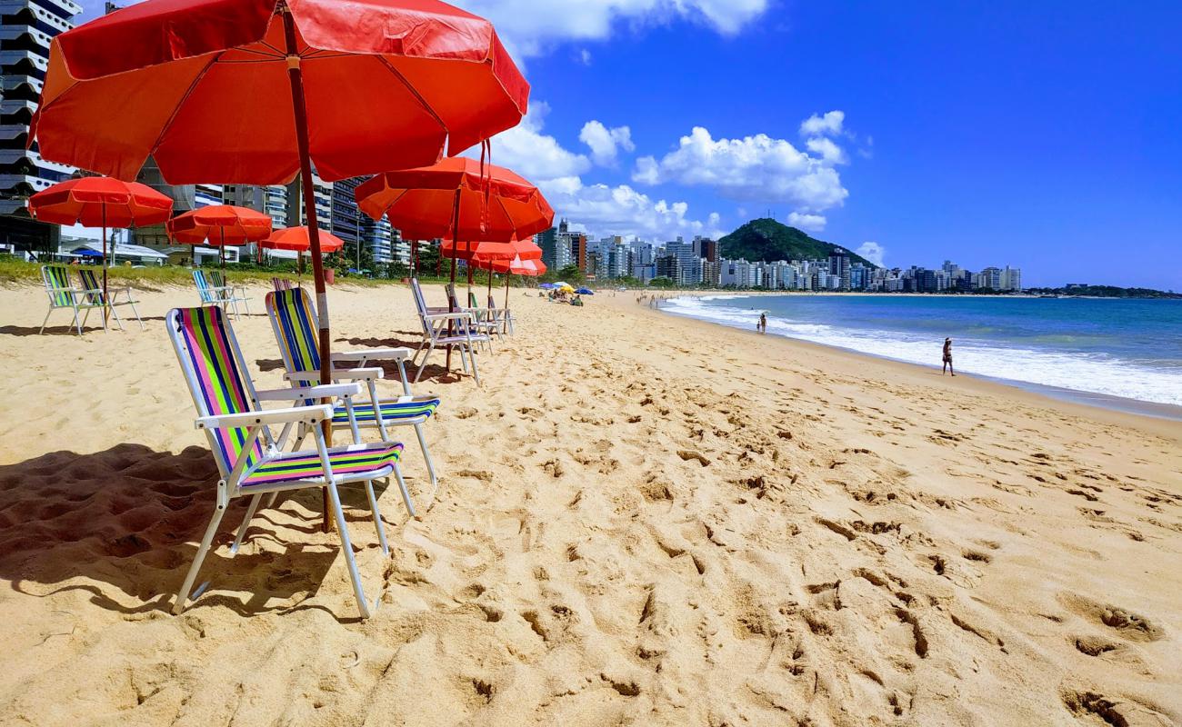 Фото Praia de Itapoa с золотистый песок поверхностью