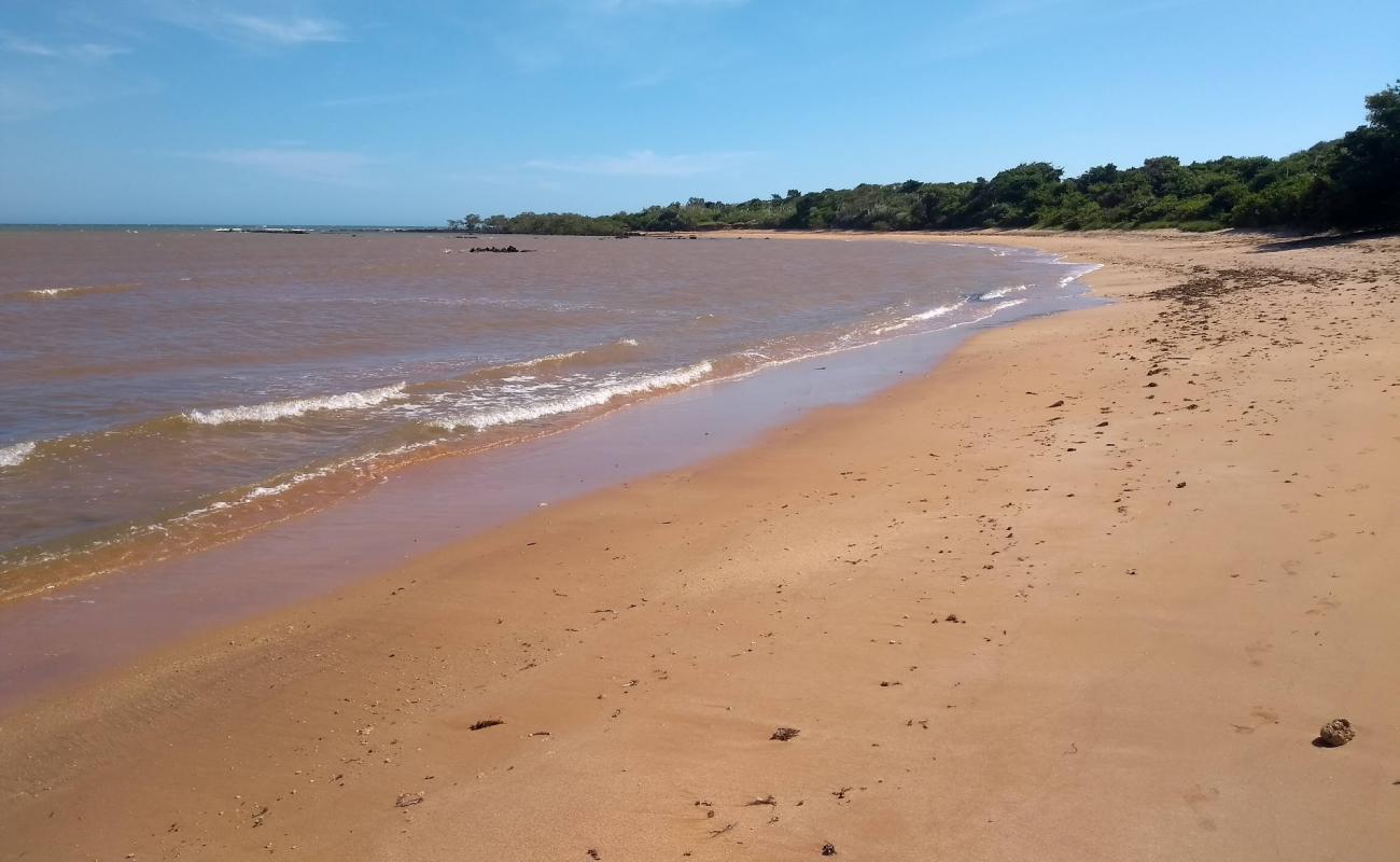 Фото Praia da Enseada с светлый песок поверхностью