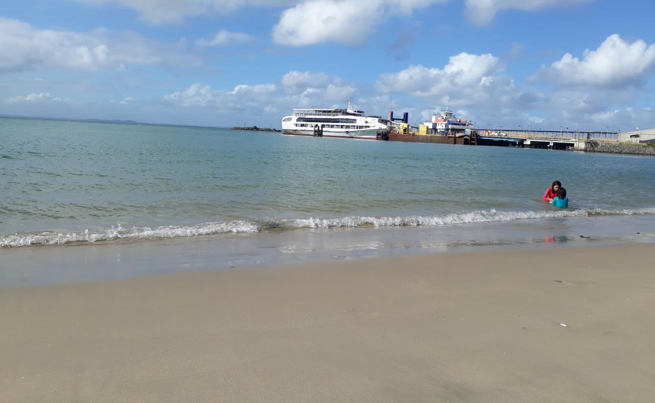 Фото Maritimo Bom Despacho Beach с светлый песок поверхностью