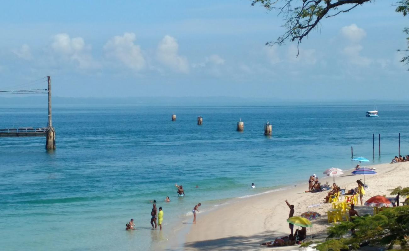 Фото Praia do Forte с светлый песок поверхностью