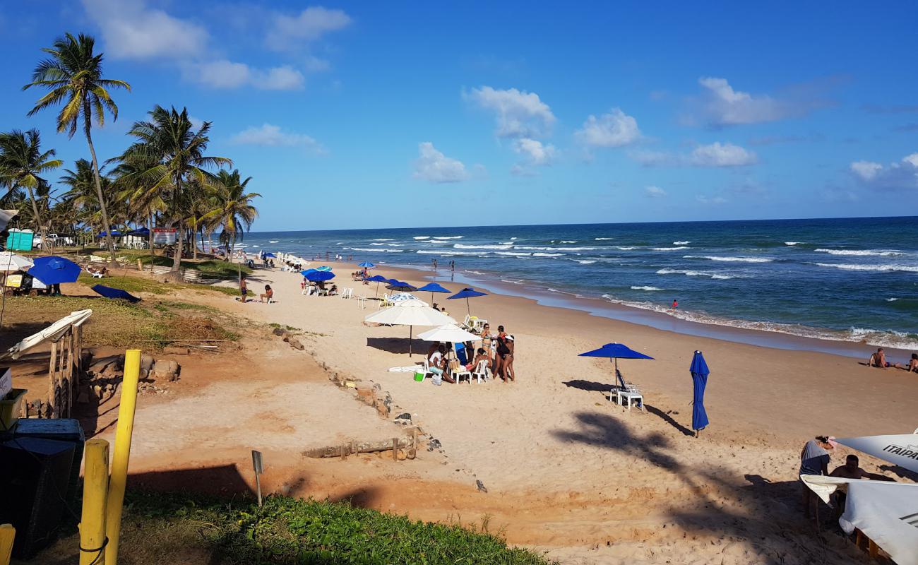 Фото Praia do Flamengo с светлый песок поверхностью