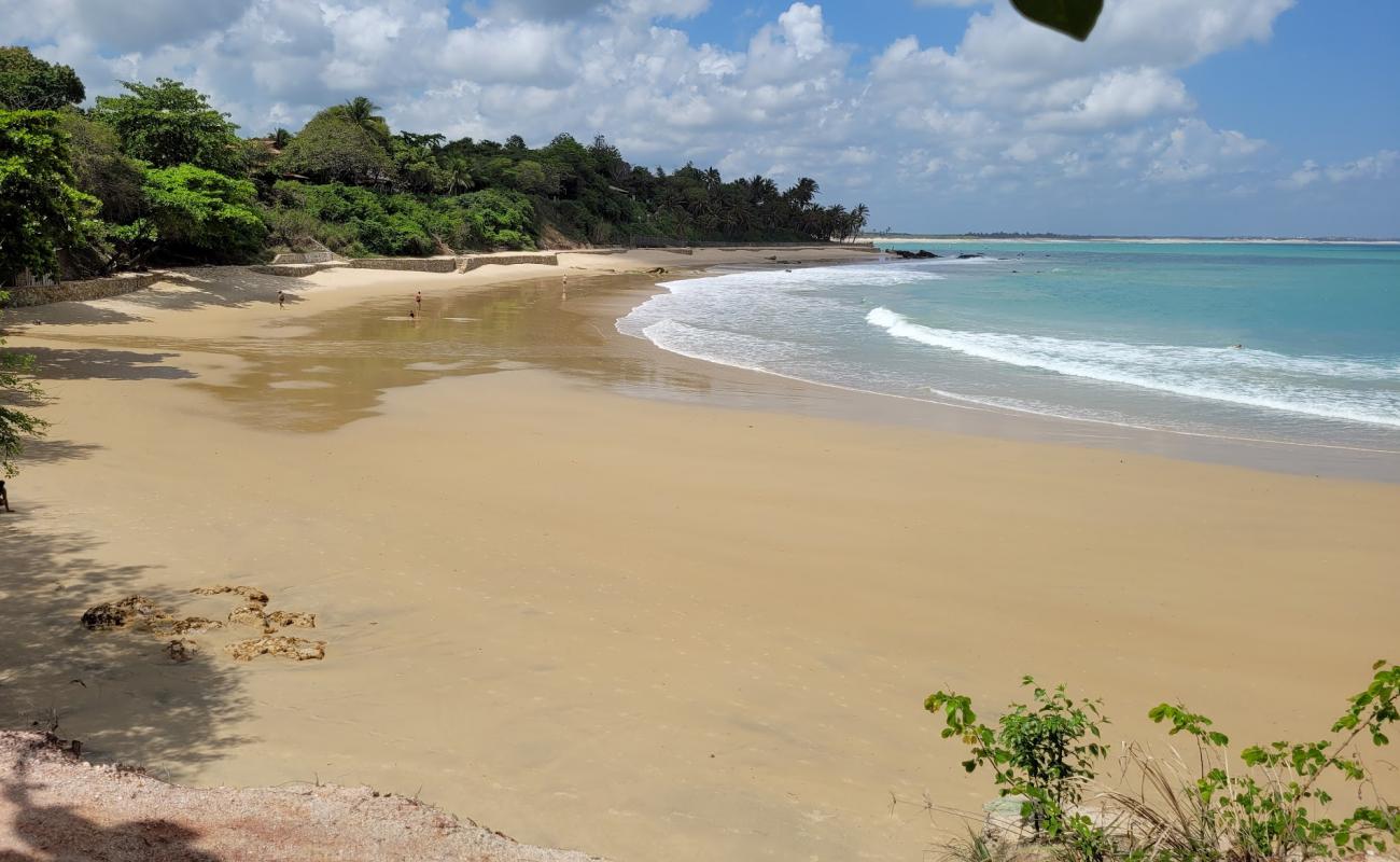 Фото Praia da Pedra do Meio с светлый песок поверхностью