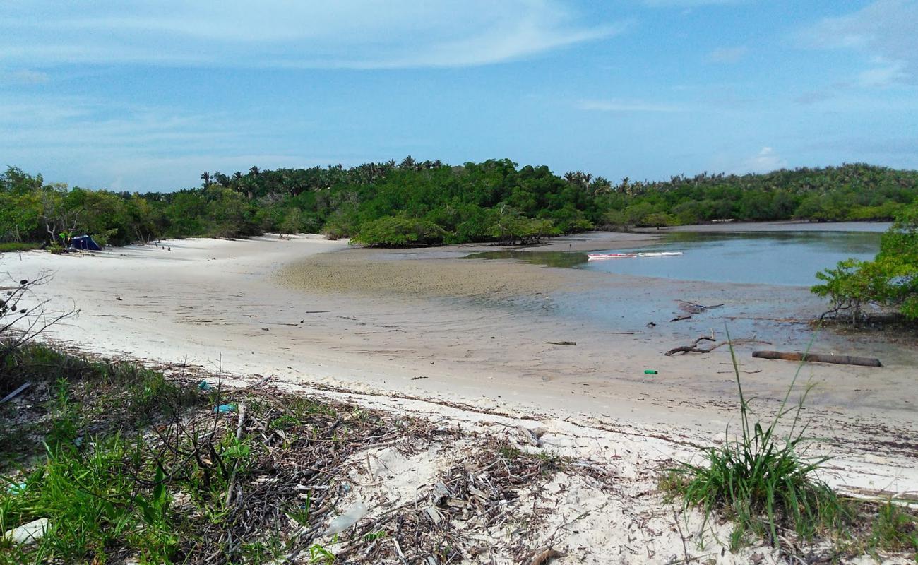 Фото Acampamento Guai Praia с светлый песок поверхностью