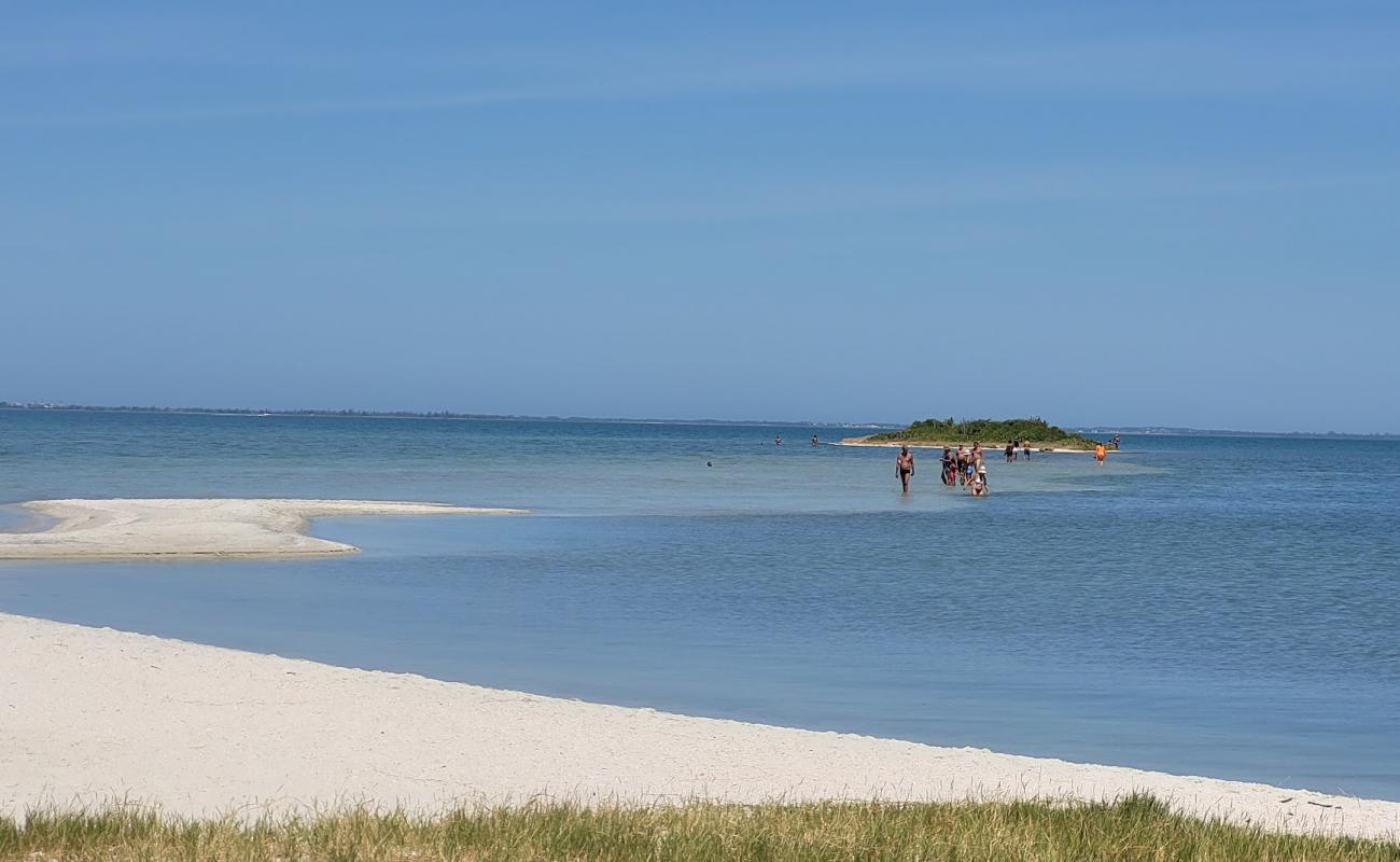 Фото Praia da Salina с светлый песок поверхностью