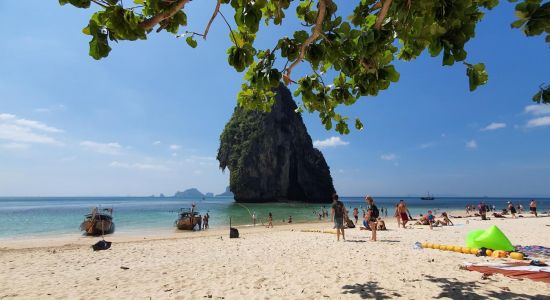 Phra nang Cave Beach