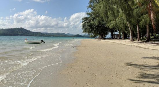 Lawa Island Beach