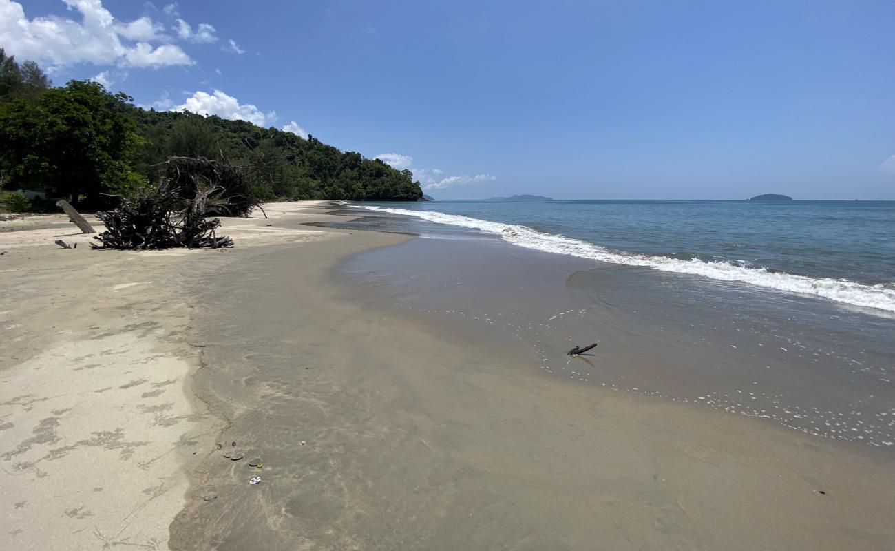 Фото Pra Pas Beach с золотистый песок поверхностью