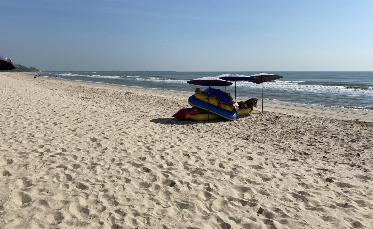 Фото Cha-Am Beach  II с светлый песок поверхностью