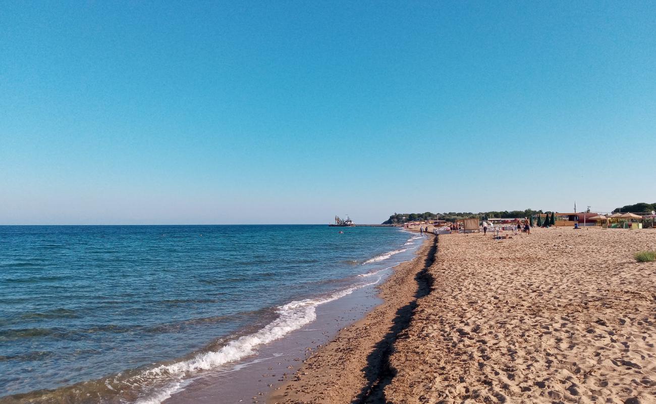 Фото Geyikli beach с светлый песок поверхностью