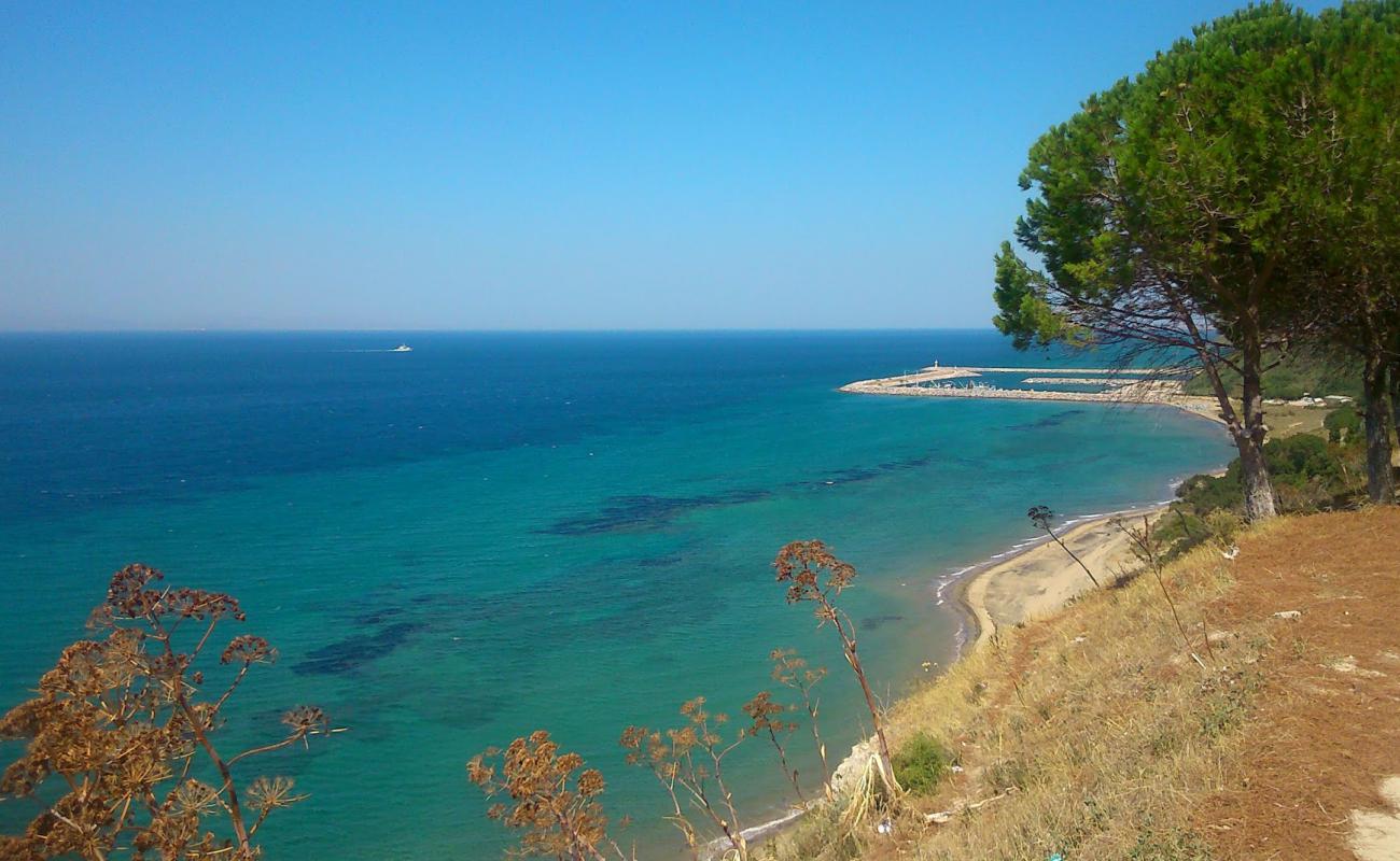 Фото Yenikoy Camlik beach с песок с галькой поверхностью