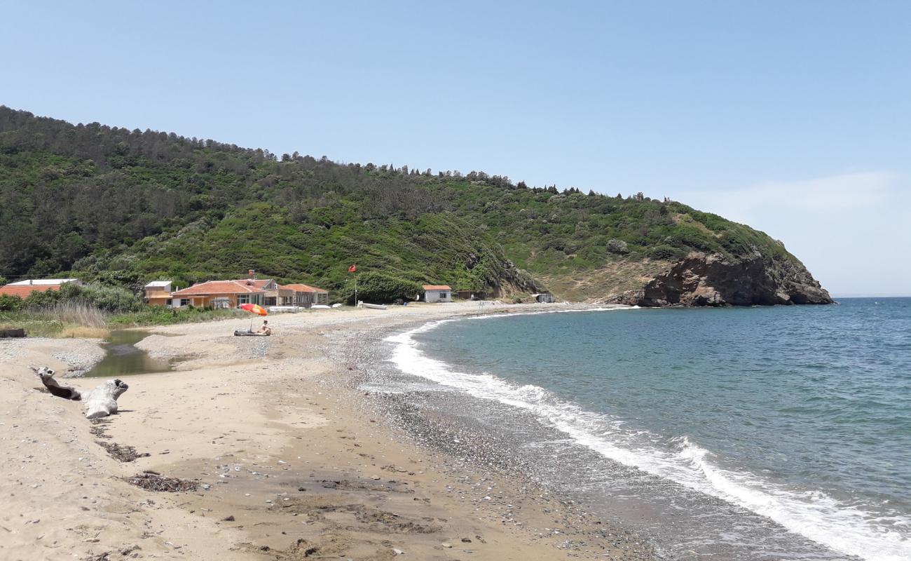 Фото Gureci beach с песок с галькой поверхностью