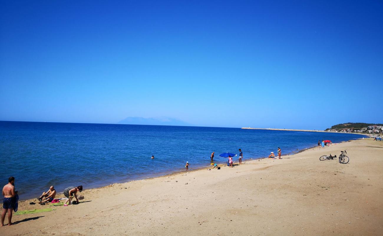 Фото Gulcavus beach с золотистый песок поверхностью