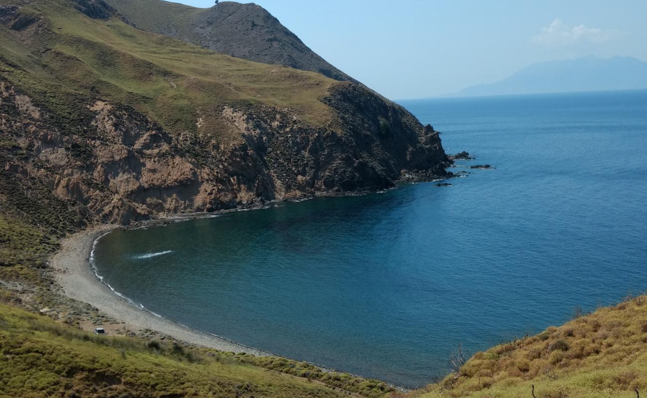 Фото Bademli wild beach II с светлая галька поверхностью