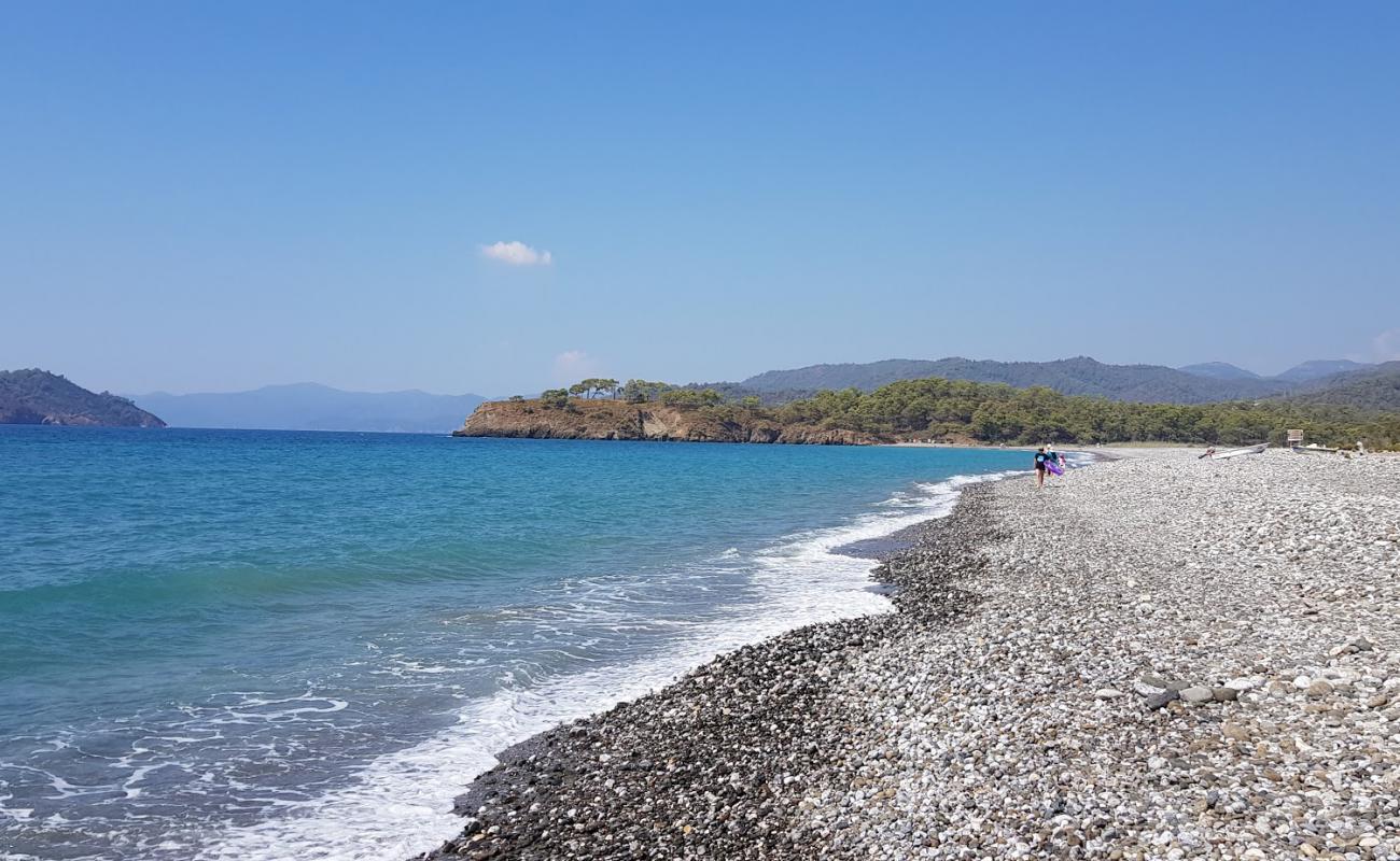 Фото Karaot beach с песок с галькой поверхностью