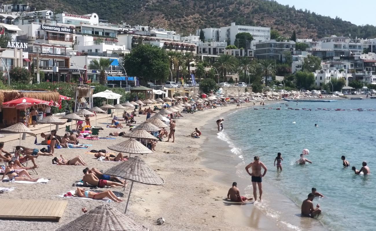 Фото Bodrum Plaji с светлая галька поверхностью