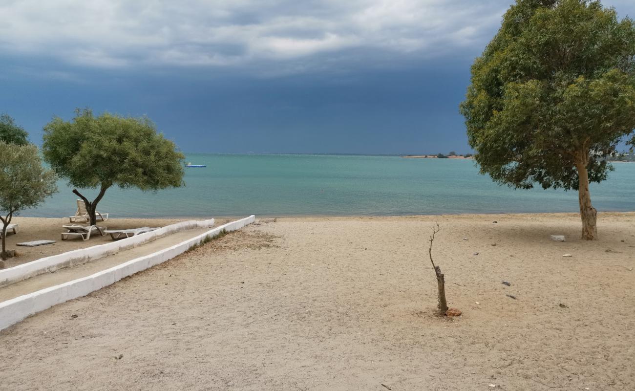 Фото Kerem beach с песок с галькой поверхностью