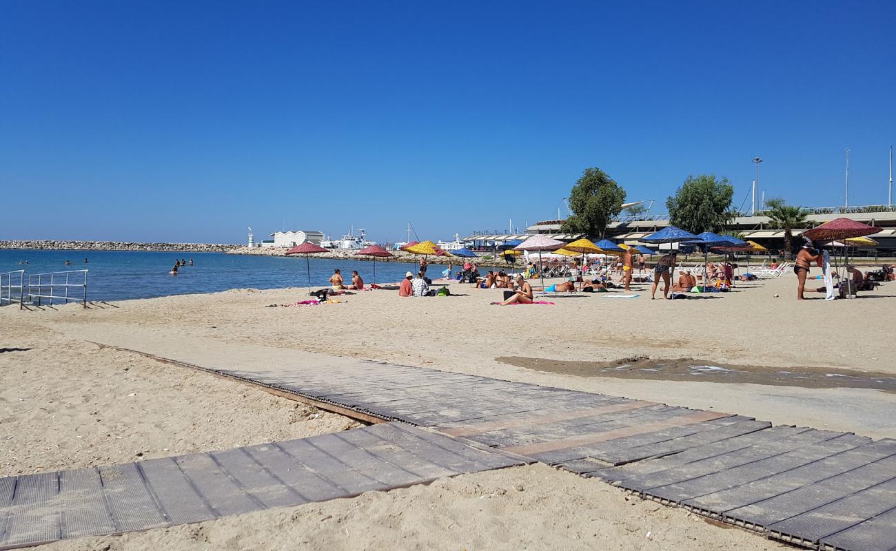 Фото Kusadasi beach IV с светлый песок поверхностью