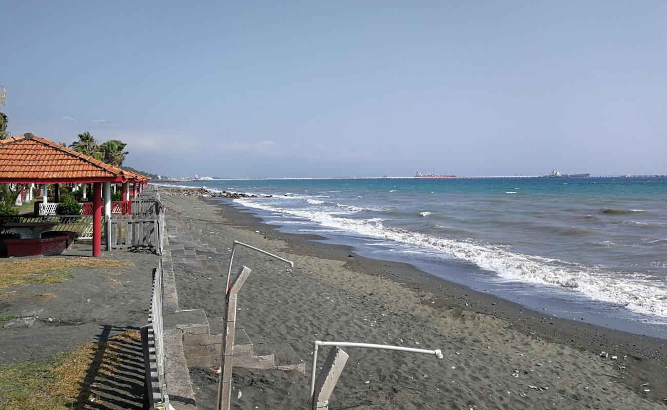 Фото Yeniyurt beach с песок с галькой поверхностью