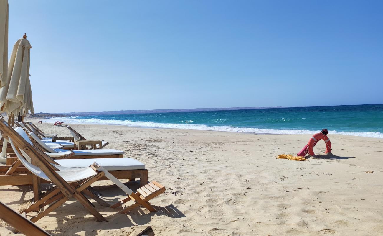 Фото Masyaf Ras El hekma Beach с светлый песок поверхностью