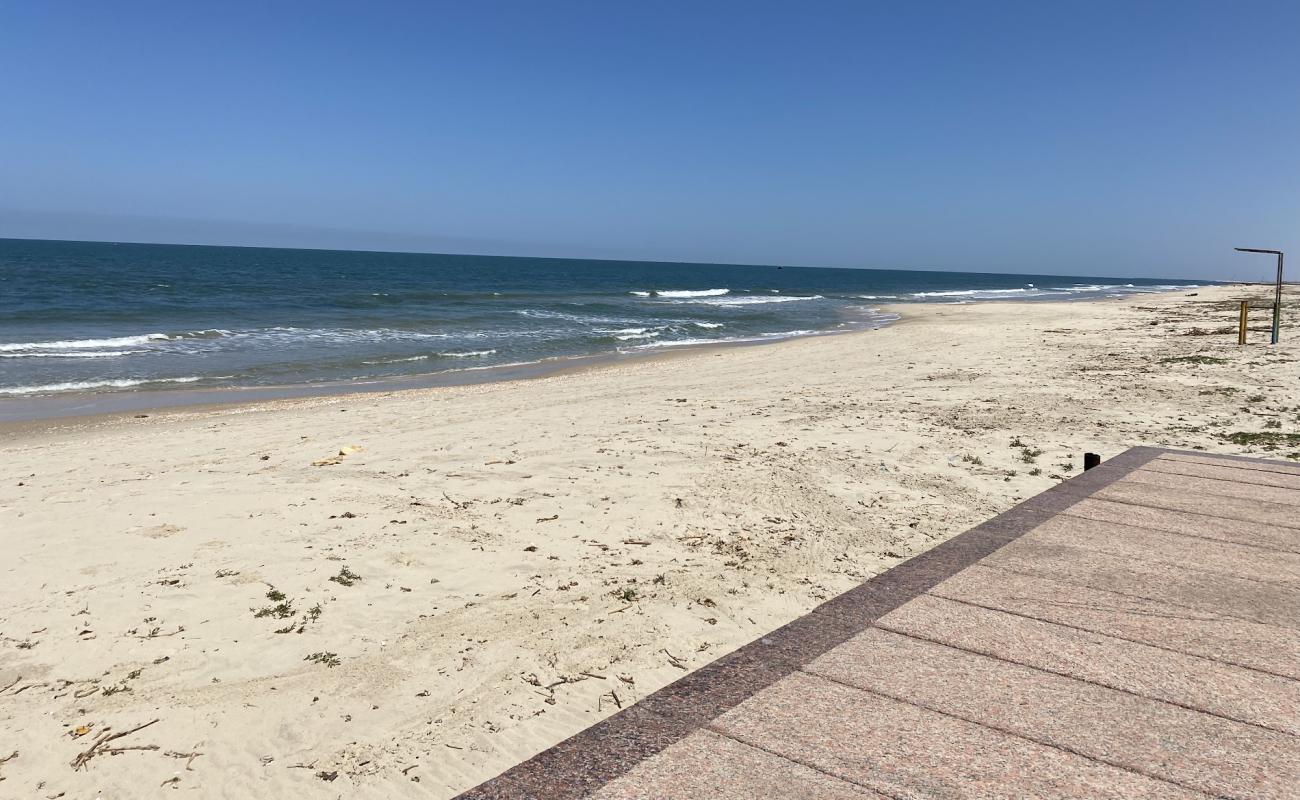 Фото Shokry Al Kotaly Beach с светлый песок поверхностью