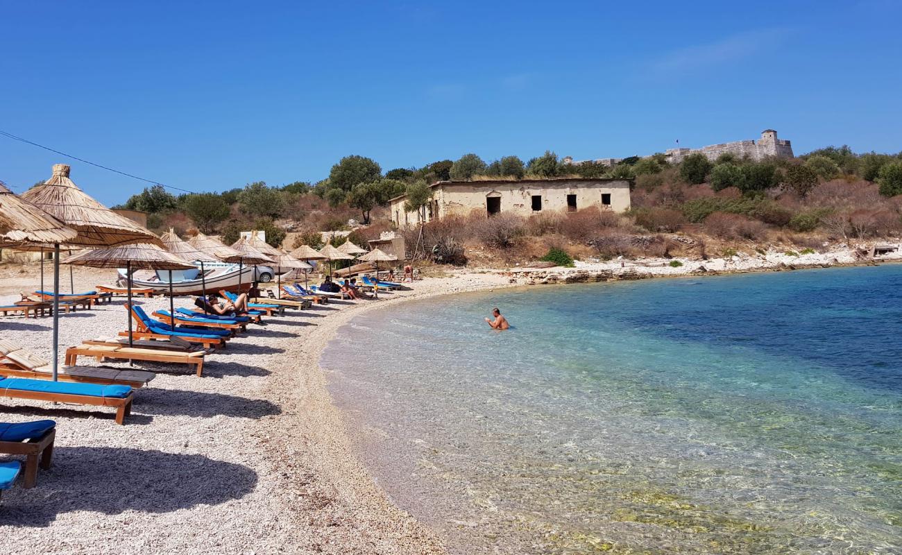 Фото Palermo beach с белая чистая галька поверхностью