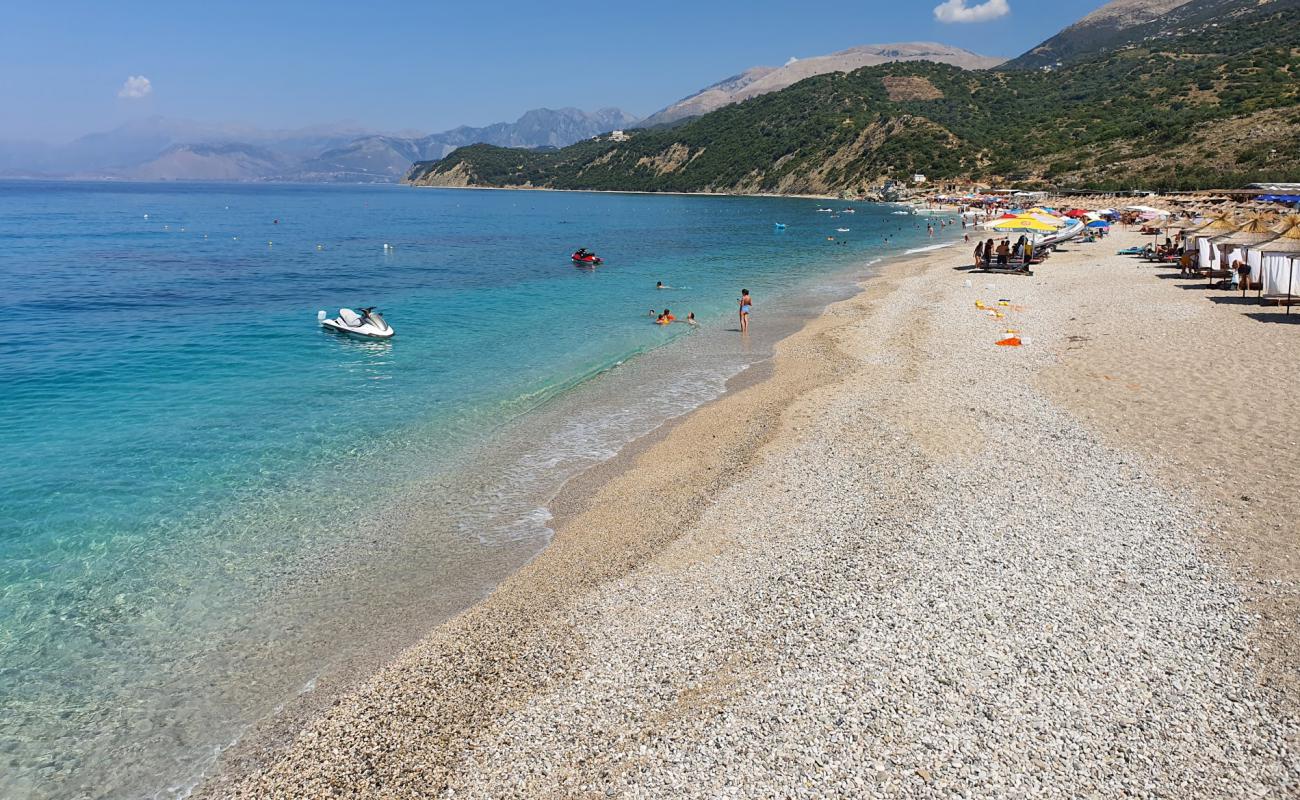 Фото Lukova beach с белая чистая галька поверхностью