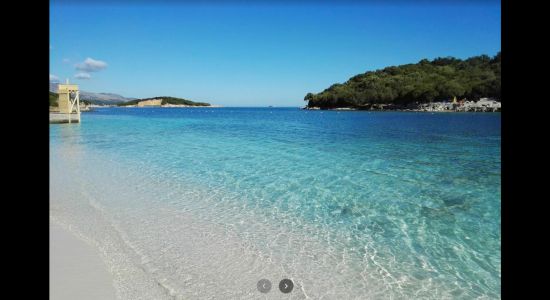 Isole Ksamil beach