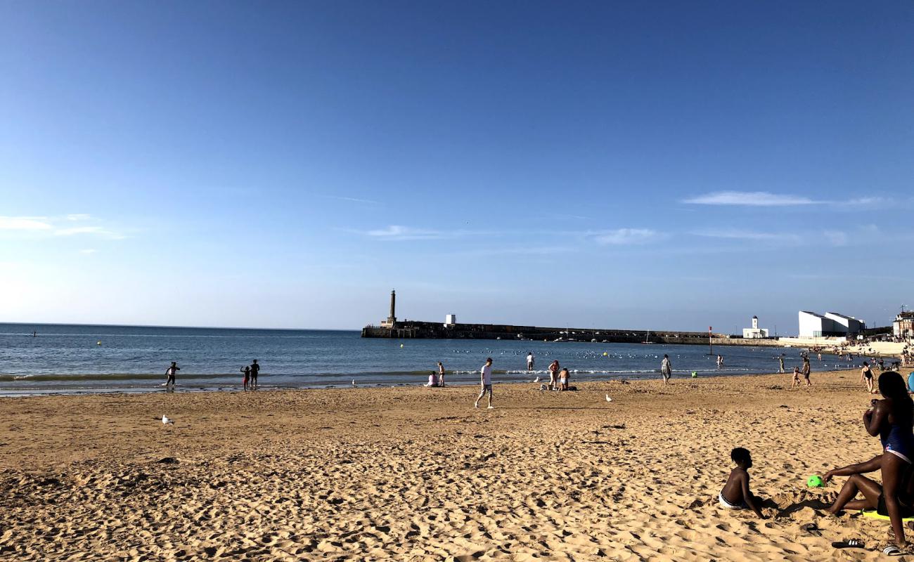 Фото Margate beach с светлый песок поверхностью