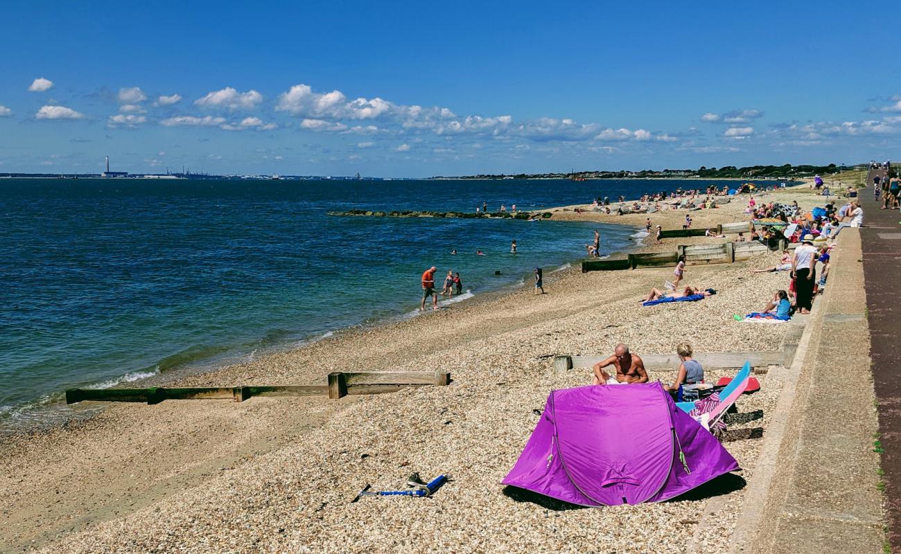 Фото Lee on the Solent с светлая галька поверхностью