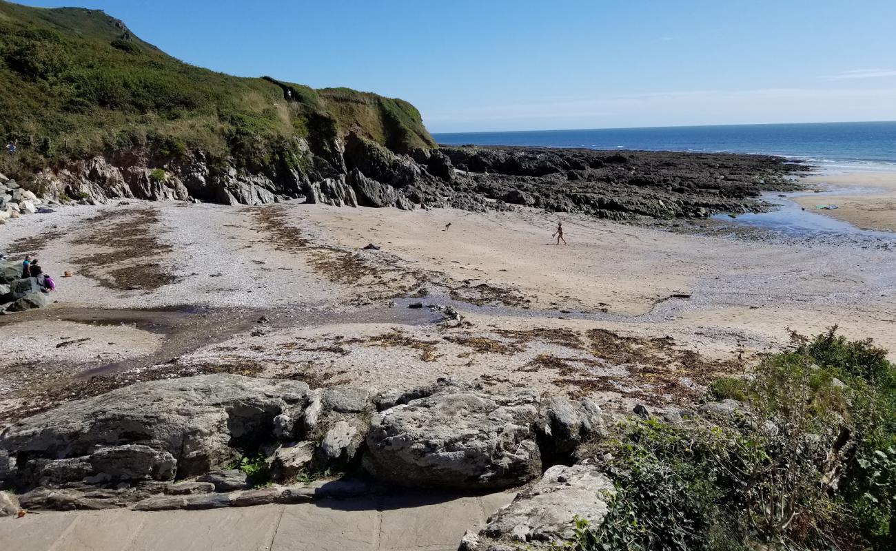 Фото Lannacombe beach с песок с галькой поверхностью