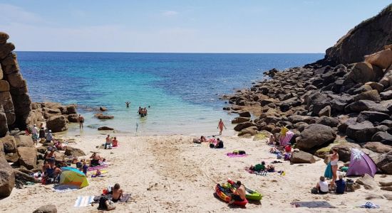 Porthgwarra beach