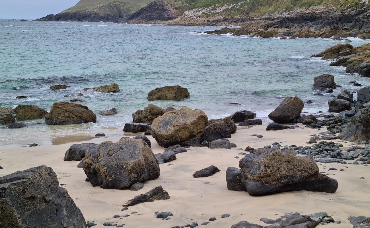 Фото Porthzennor Cove с камни поверхностью