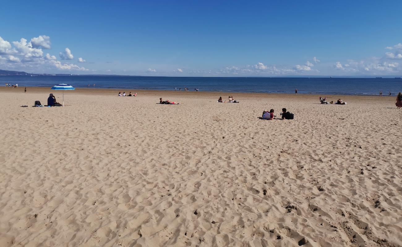 Фото Swansea beach с светлый песок поверхностью