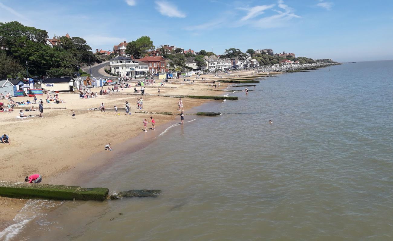 Фото Felixstowe beach с песок с галькой поверхностью