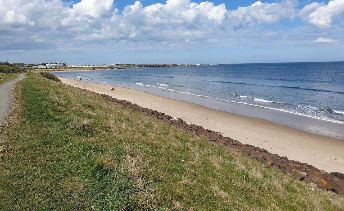 Фото Cambois beach с светлый песок поверхностью