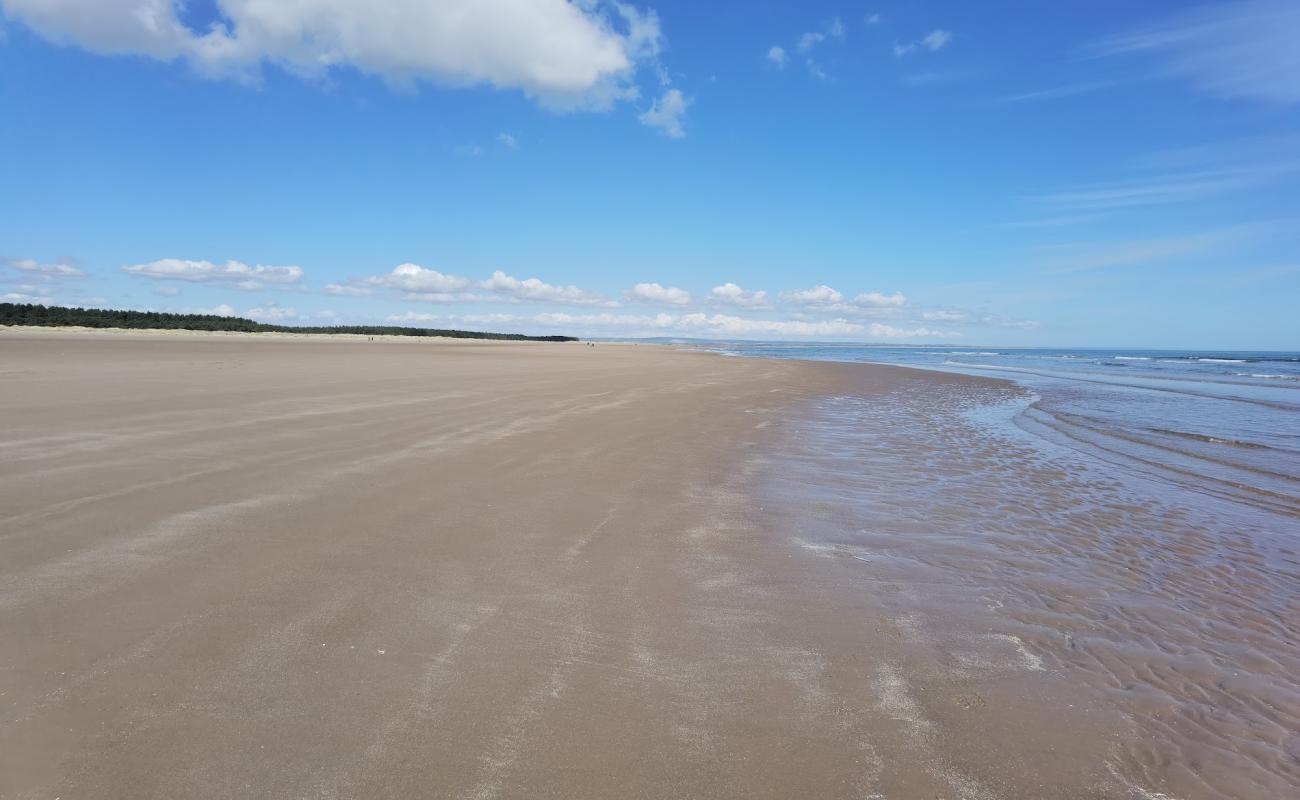 Фото Kinshaldy Beach с светлый песок поверхностью