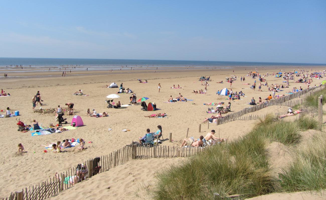 Фото Formby Beach с светлый песок поверхностью