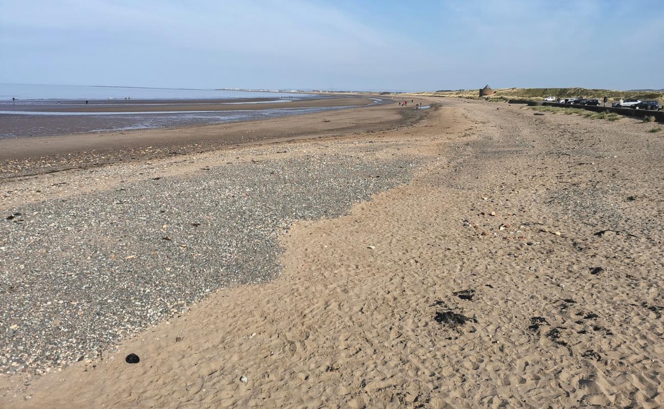 Фото Prestwick Beach с песок с галькой поверхностью