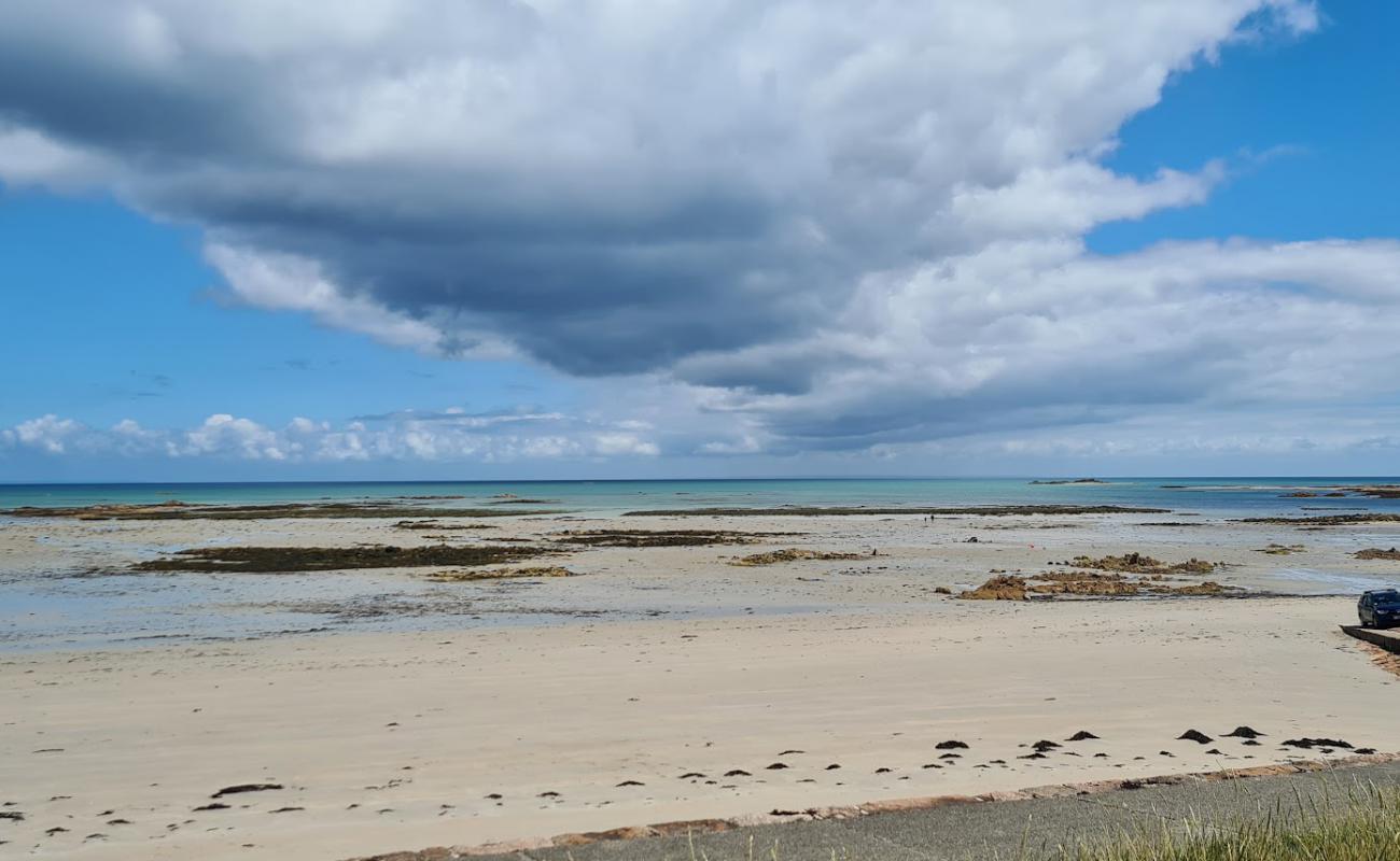 Фото Keppel Beach с песок с галькой поверхностью