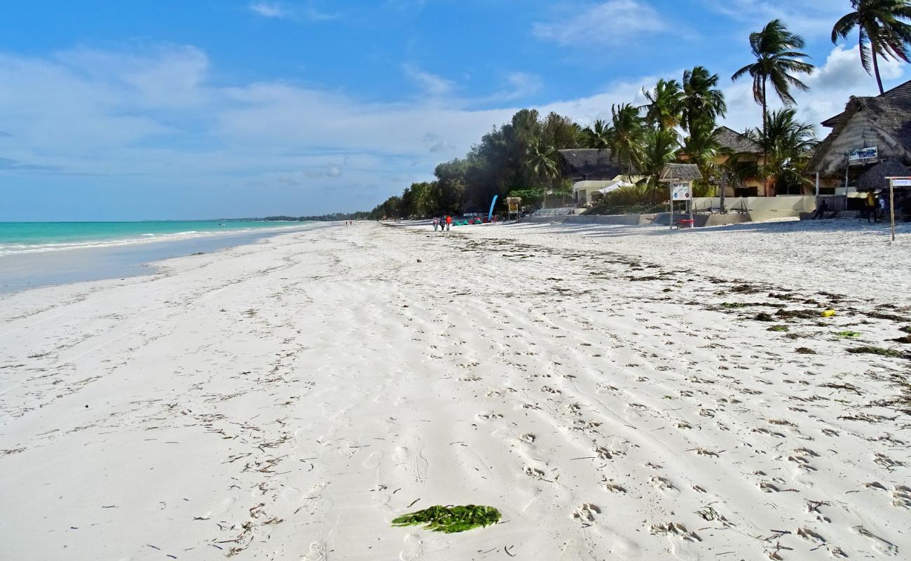 Фото Paje Beach с белый чистый песок поверхностью