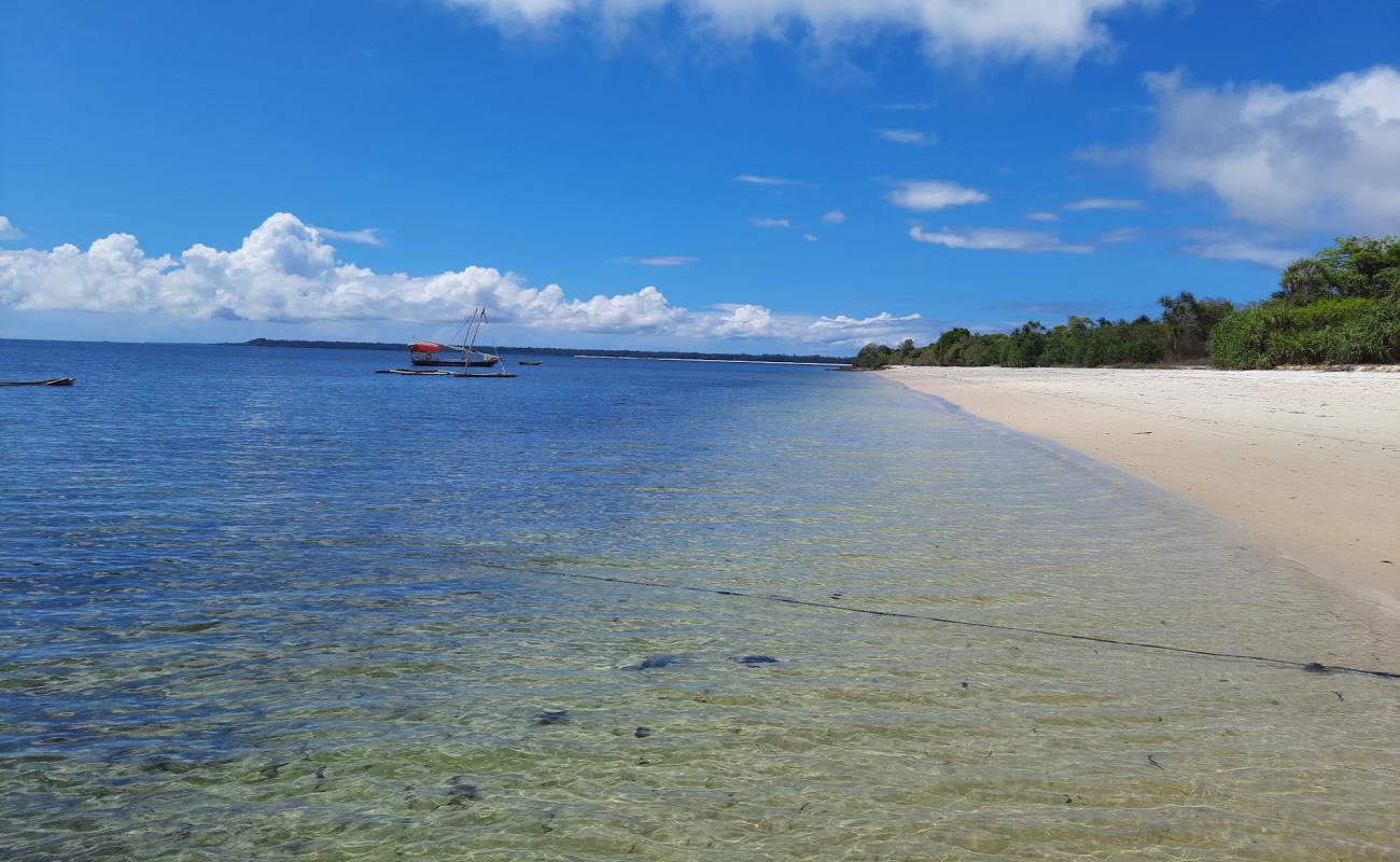 Фото Vumawimbi Beach с светлый песок поверхностью