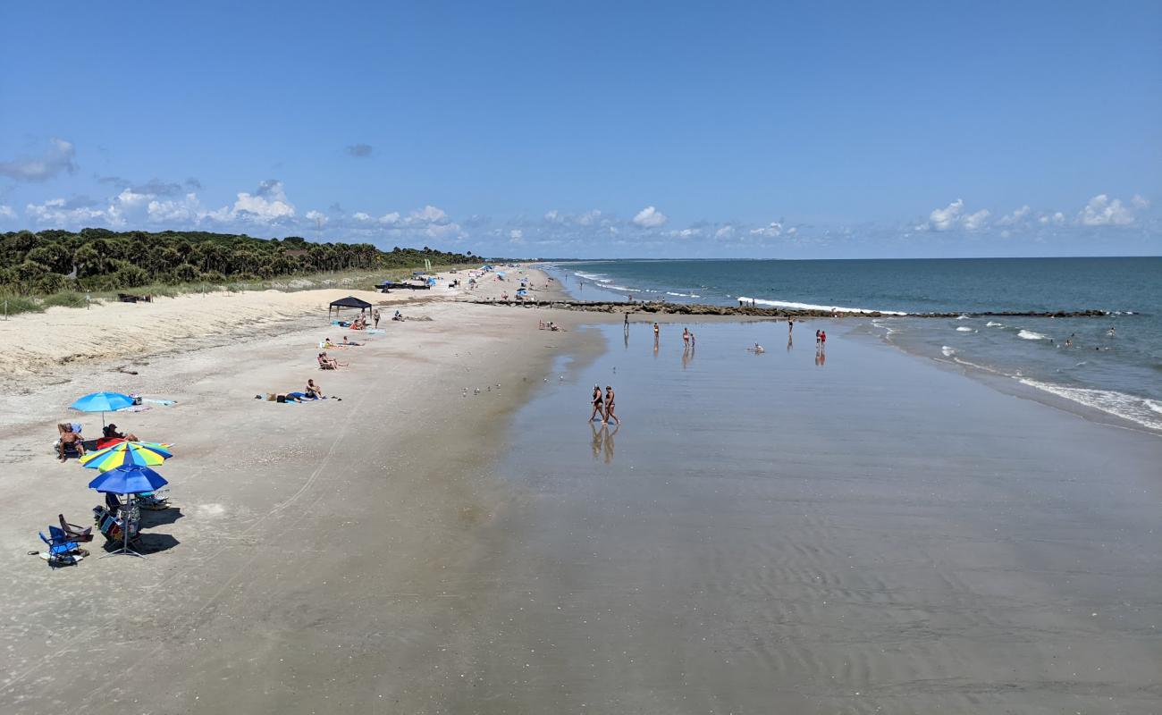 Фото Burley L. Lyons beach с светлый песок поверхностью