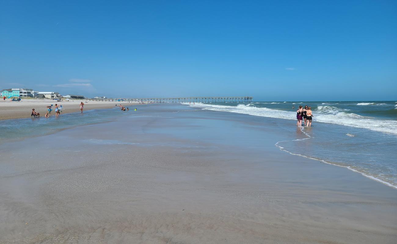 Фото Topsail beach с светлый песок поверхностью