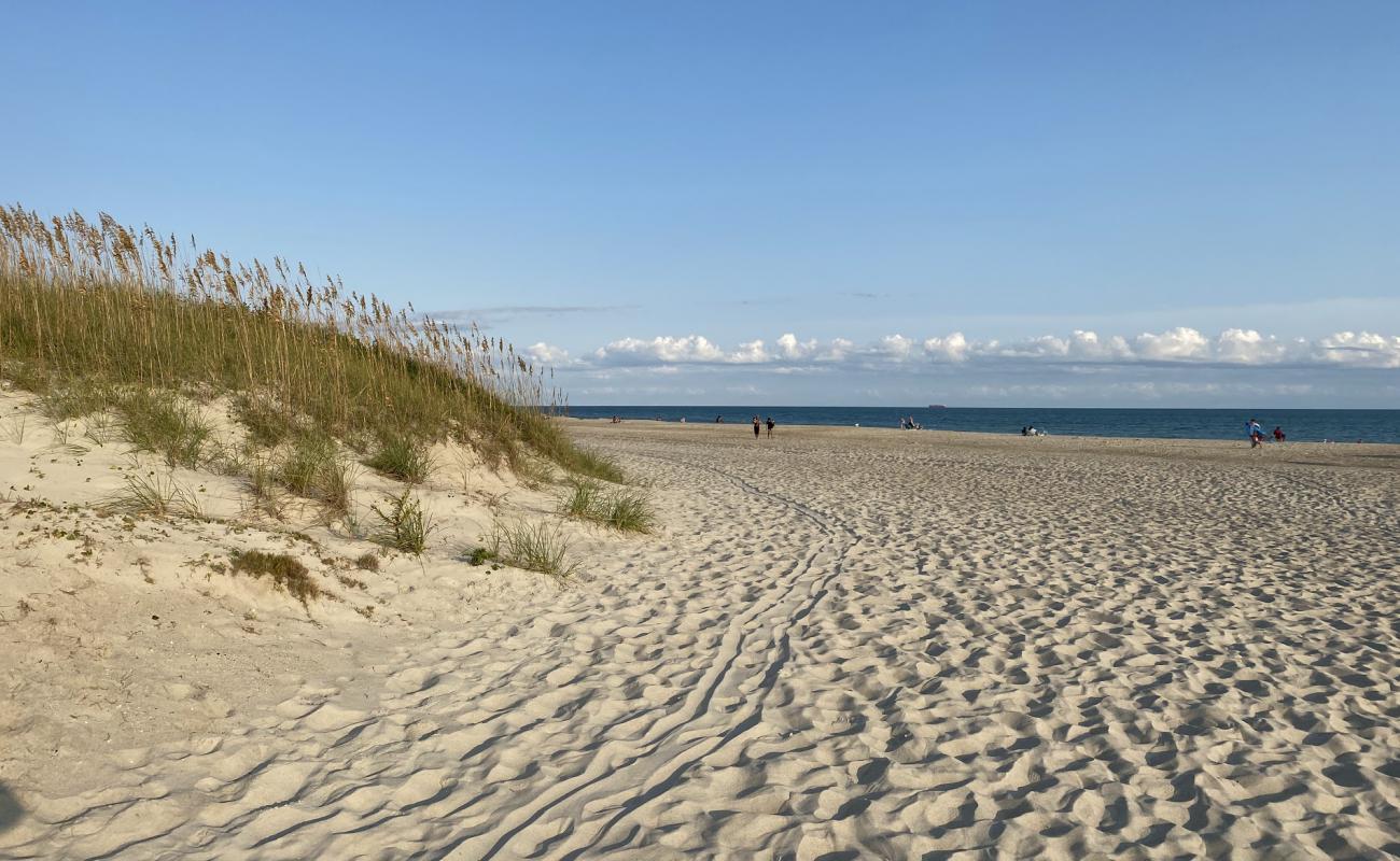 Фото Atlantic beach с светлый песок поверхностью