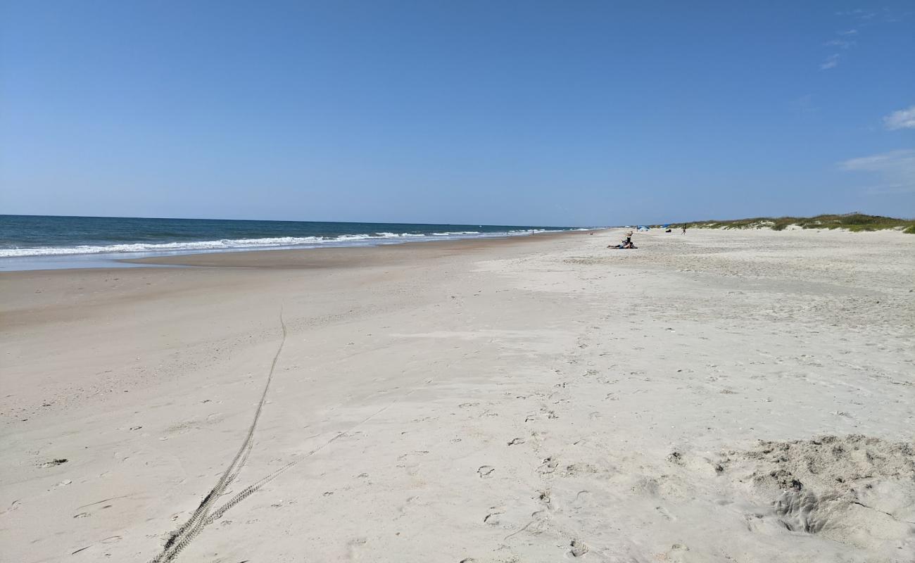 Фото Ocracoke beach II с светлый песок поверхностью