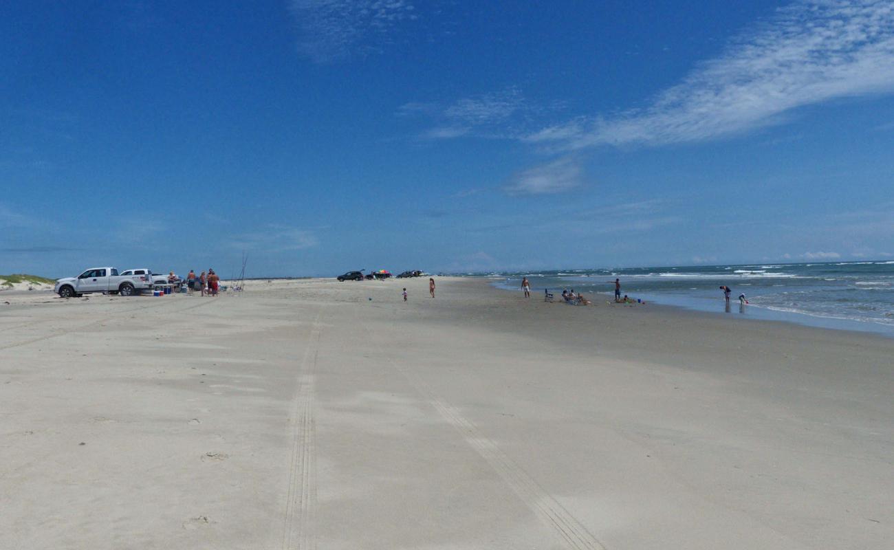 Фото Ocracoke beach III с светлый песок поверхностью